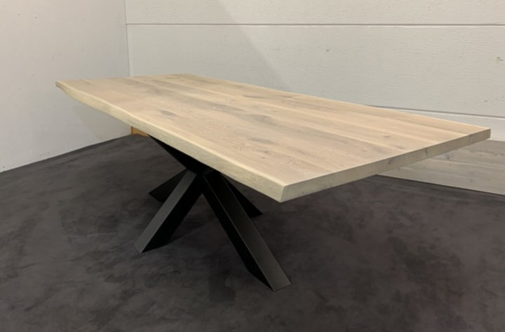 Table & Co. Lagerverkauf