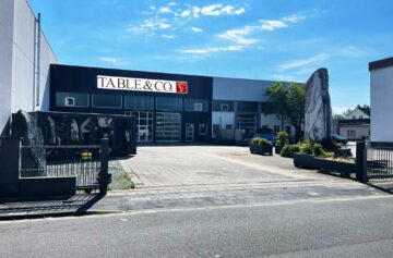 Table & Co. Massive Tische und schöne Stühle im Lagerverkauf